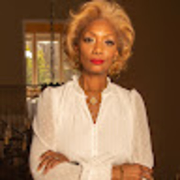 Meet your Posher, Lexia - Picture 1 of 1